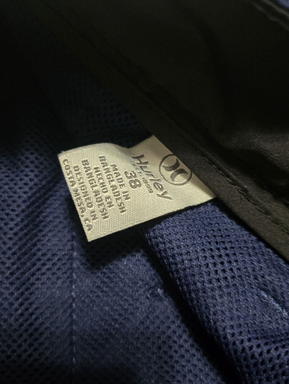 Hurley Men's Dark Navy Flat Front Shorts Sizr 38 - Picture 3 of 5